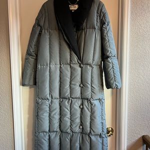 Bill Blass Down Filled Puffer Coat